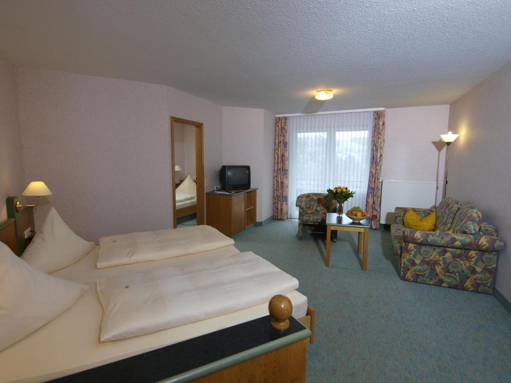 Landhotel Henkenhof Willingen Экстерьер фото